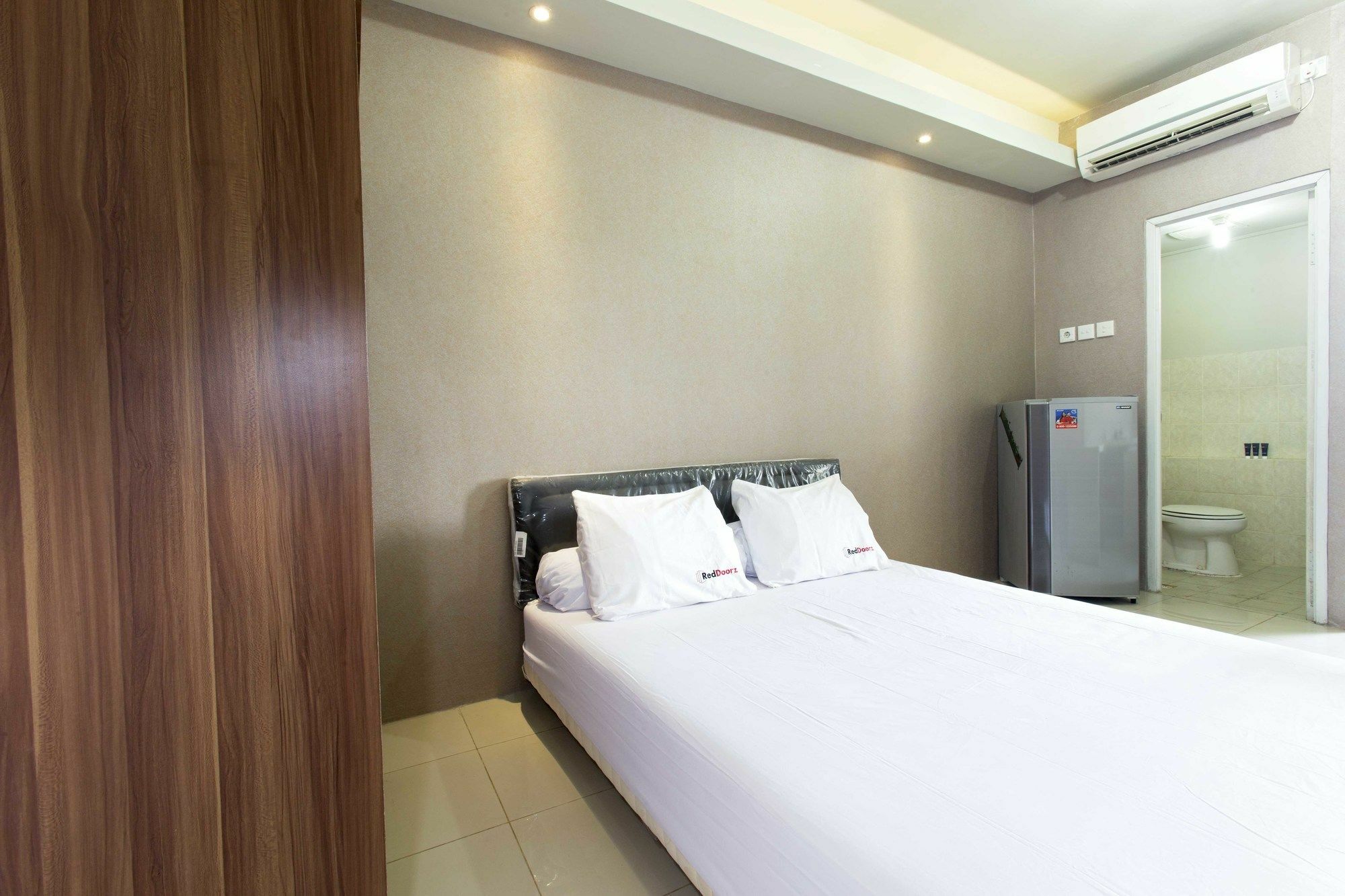 Reddoorz Apartment @ Pegangsaan Kelapa Gading 3 雅加达 外观 照片